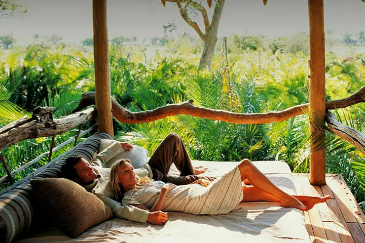 Munnar Honeymoon Tour Package